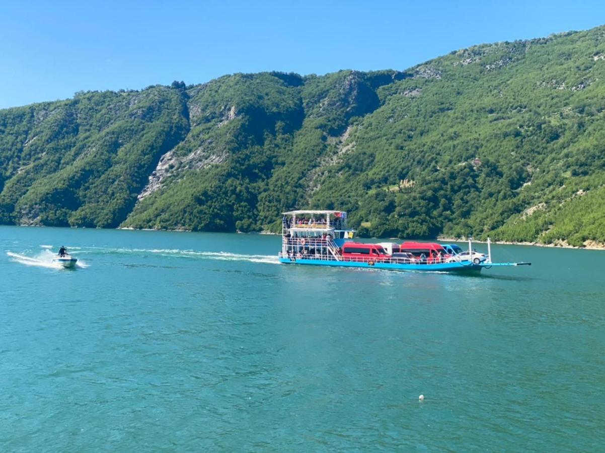 5 Stinet Villa Koman Bagian luar foto